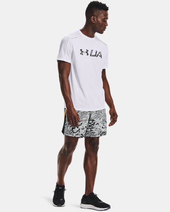 Men's UA Launch 7'' Reflective Shorts, Black, pdpMainDesktop image number 3